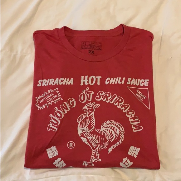 Sriracha Tee ♥️ - Picture 3 of 3